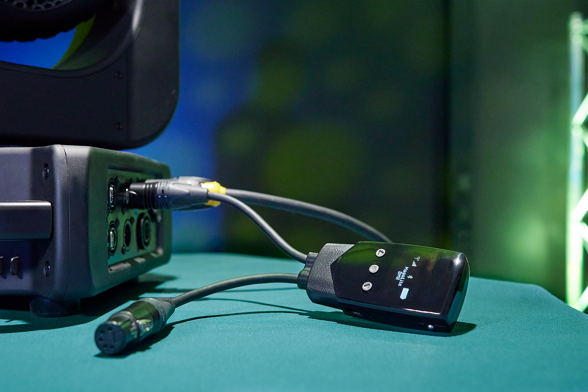 【新品】LumenRadio MoonLite2，便攜式、可充電的CRMX 收發(fā)器